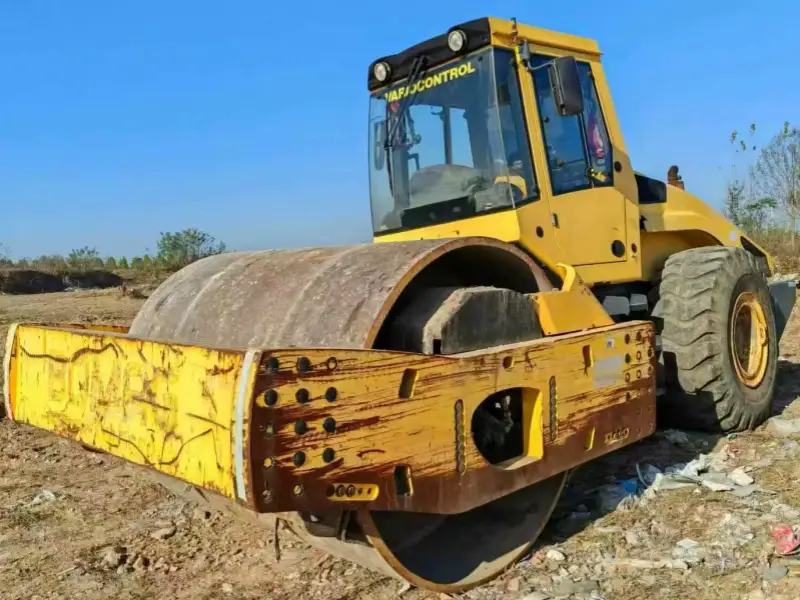 Used BMW226  Road Roller