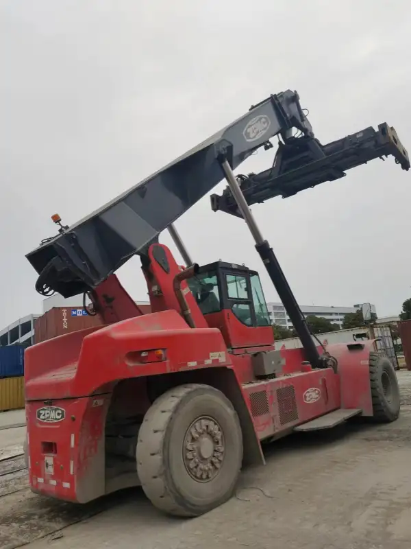 Used Reach StacKer  ZPMC front crane 45 tons heavy container crane