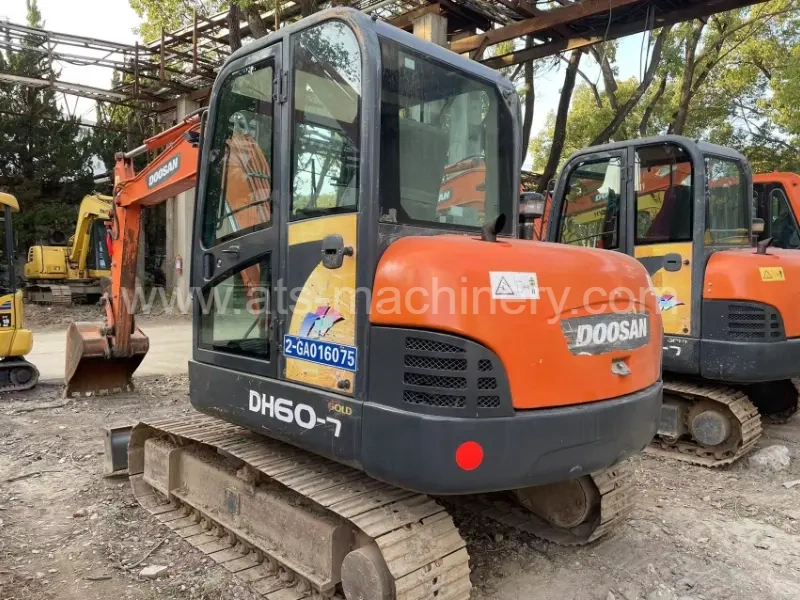 Used Original Hitachi Doosan60-7 Crawler Excavator