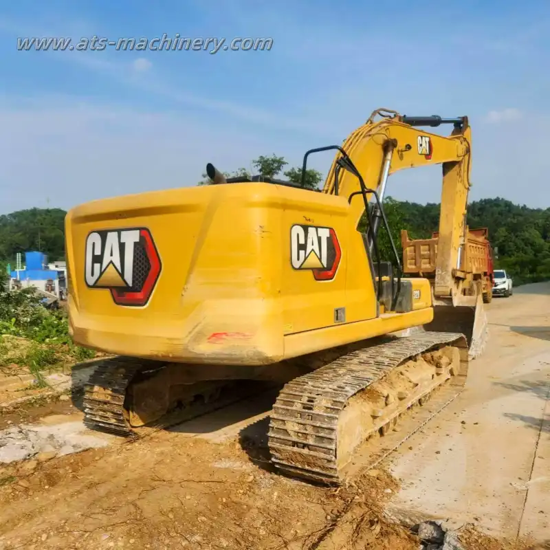 حفارة مستعملة ماركة Cat 323GC