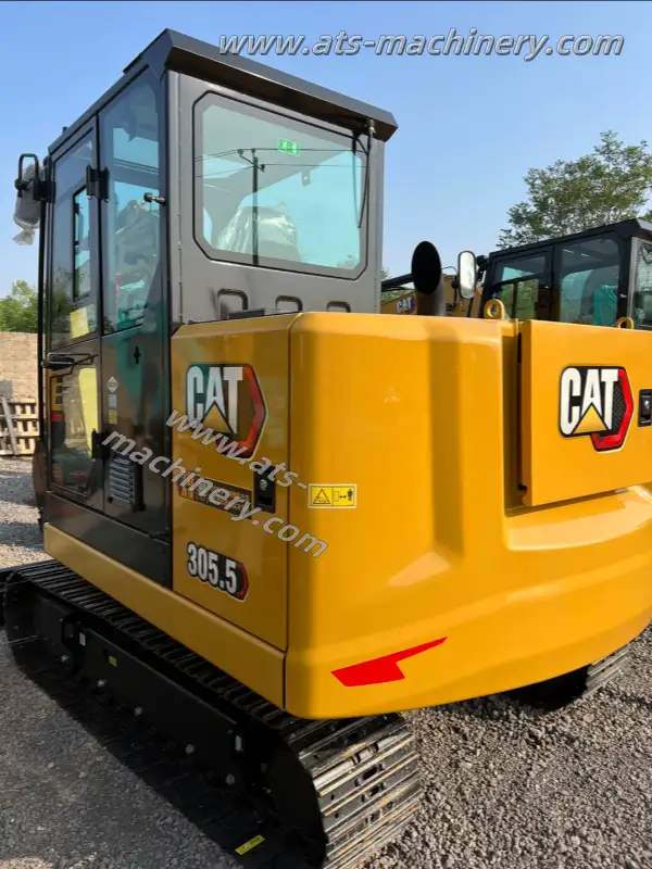 Mini pelle agricole CAT 305.5 d'occasion 5 tonnes