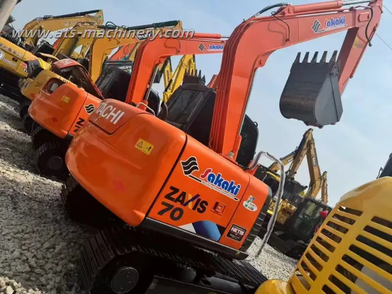 Used Hitachi ZX70 excavators 95%new for sale Small digger 7Ton