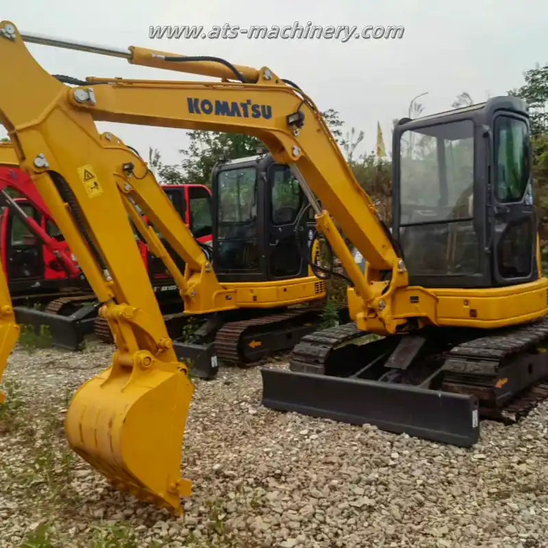 Miniexcavadora Komatsu PC50 usada para pequeñas explotaciones agrícolas de 5 toneladas