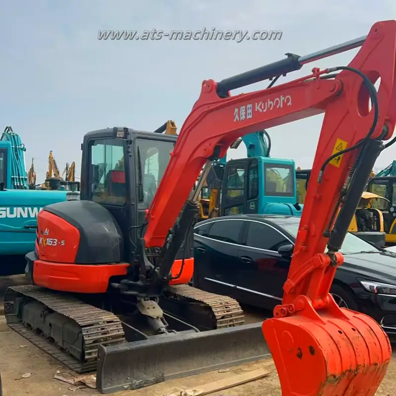 Good Condition KUbota 163-5 Excavators