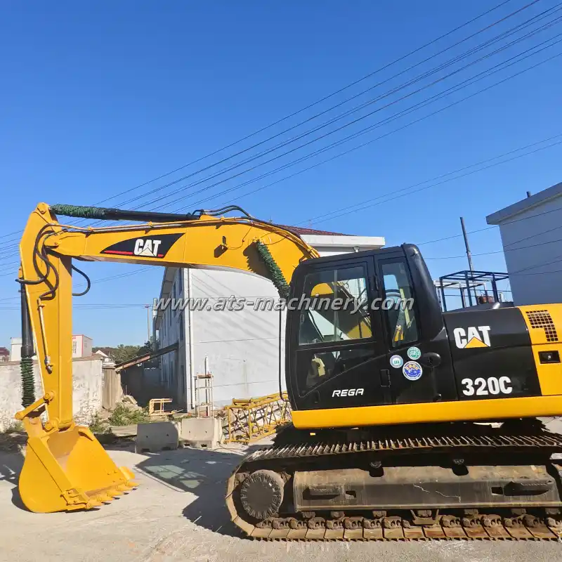 حفارة زاحفة كاتربيلر CAT320C متوسطة الحجم 20 طن للبيع