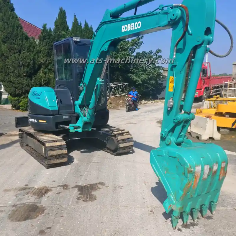 Used Kobelco SK55 excavator in good condition