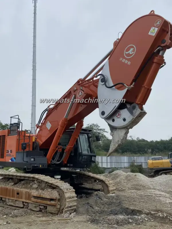 خطاف كسارة الصخور LCH ZX890 من شركة Hitachi