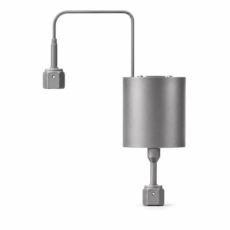 Capacitive differential pressure transmitter with metal diaphragm design