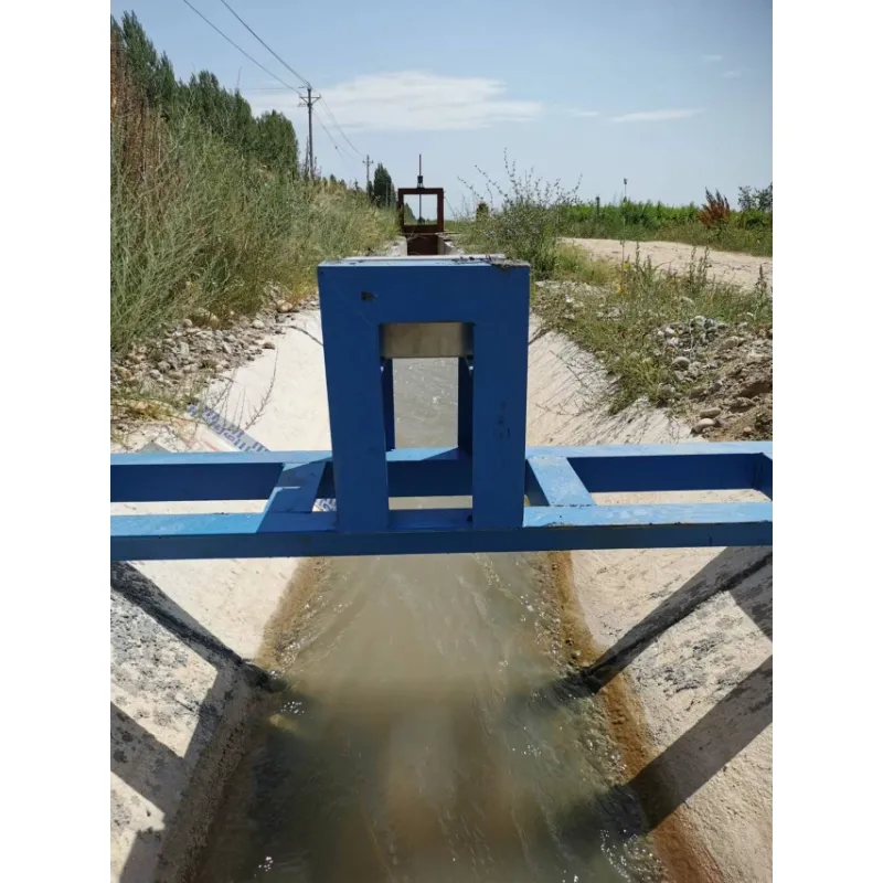 Compact open channel flow meter with Bluetooth configuration