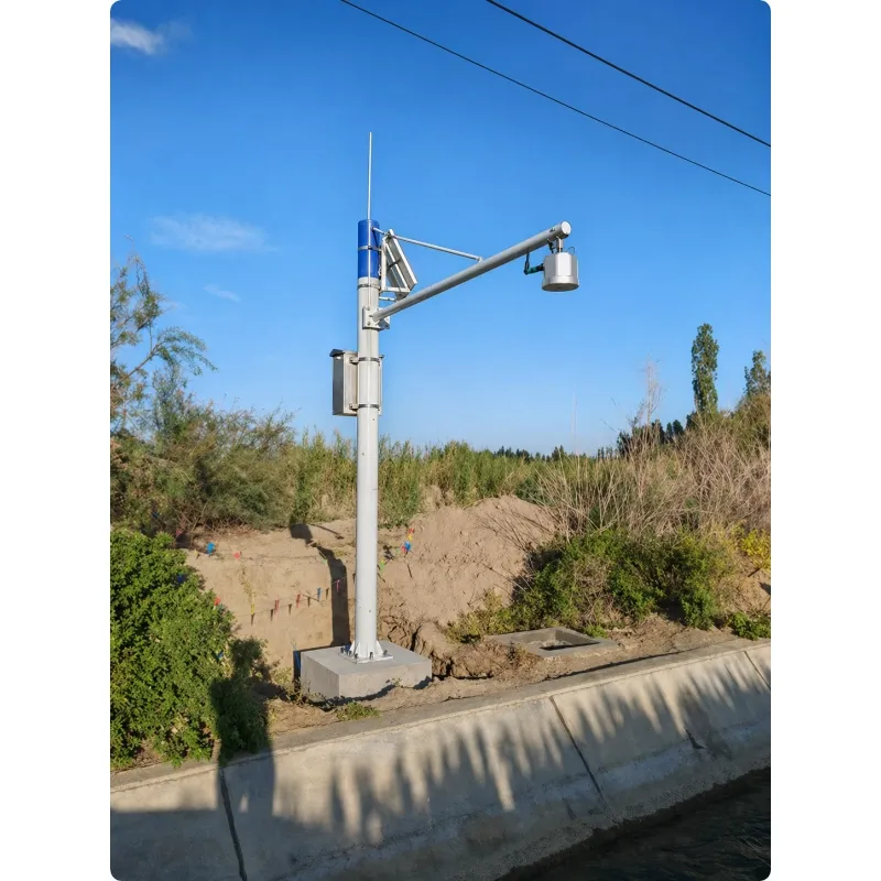 Radar water level gauge for reservoir and canal monitoring