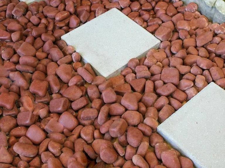 Advantage: red stone pebble Manufacturer