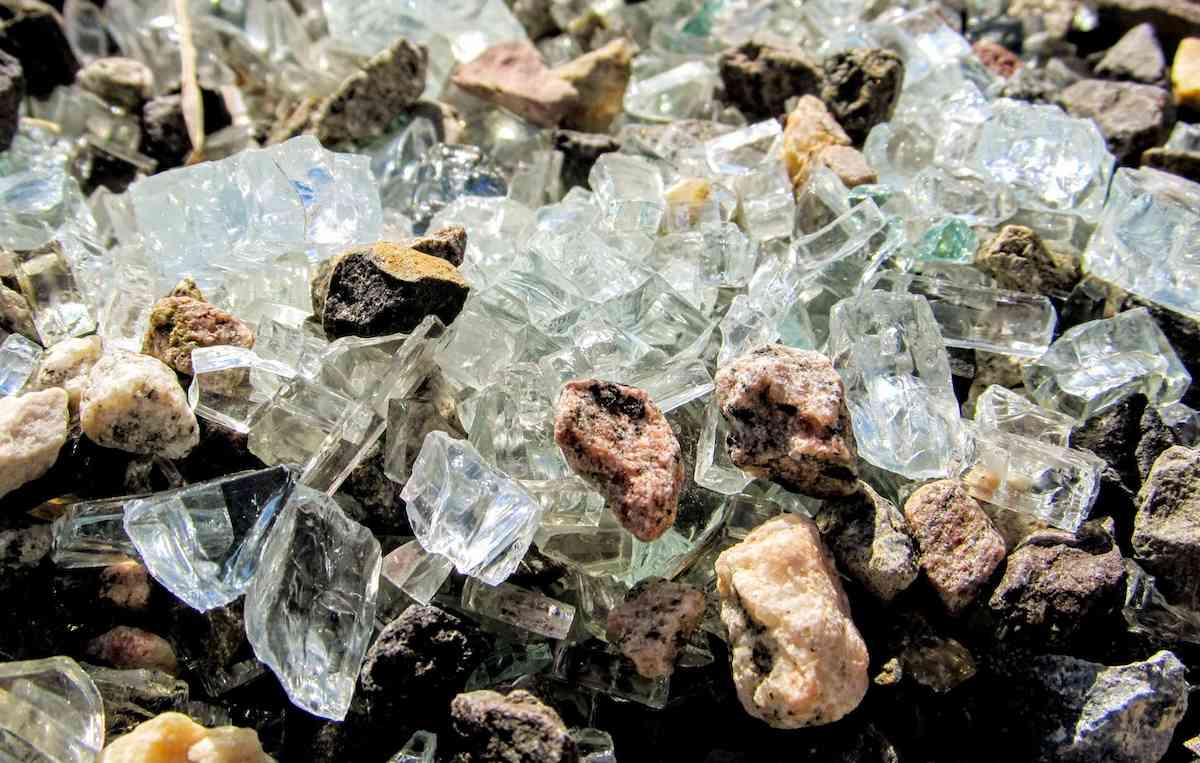 Advantage: Tumbled Clear Glass Rocks