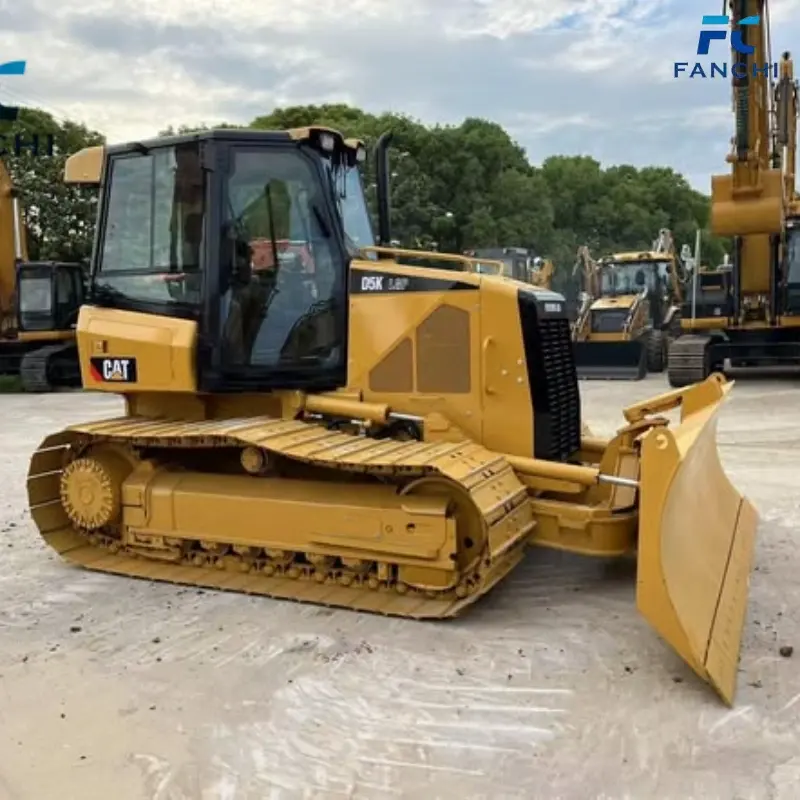 Nice condition second-hand CAT D5K bulldozer tracked (1)
