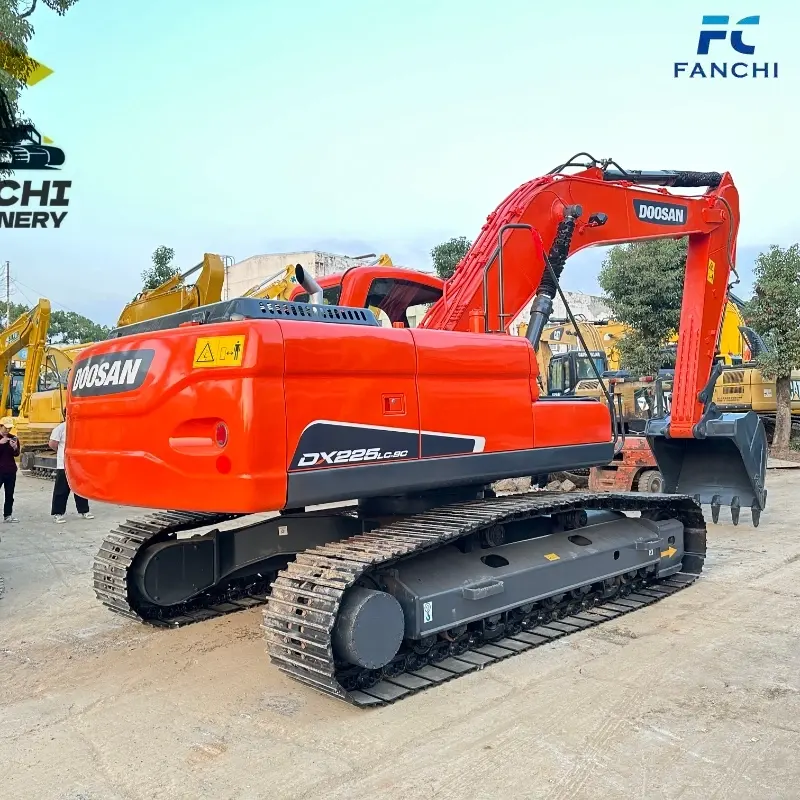 used DOOSAN 225-9C hydraulic excavator