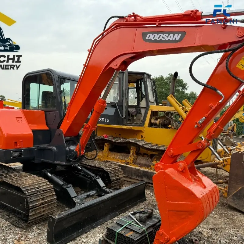 used DOOSAN 80-7 crawler excavator