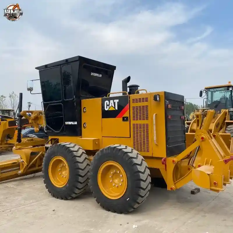 Недорогая подержанная грейдерная машина Caterpillar 140H по цене для складского оборудования.