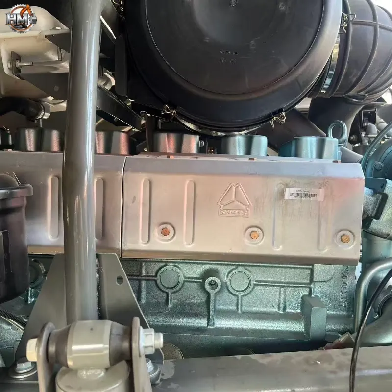 Недорогой подержанный тягач Howo 6×4 мощностью 371 л.с. (цена за головку блока цилиндров).