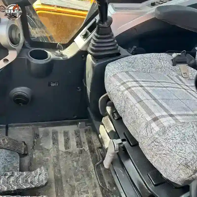 Durable Second-hand Hyundai 300LC-9S Medium Crawler Excavator Engineering Machinery China Supplier