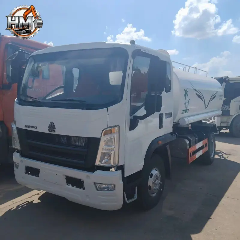 Цена на экспорт подержанных автоцистерн Howo 4×2 для перевозки нефти. 