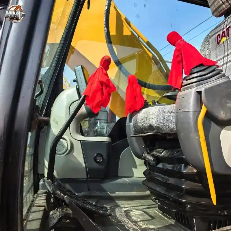 Second hand Caterpillar 330D2L Crawler Excavator Competitive Price Supplier