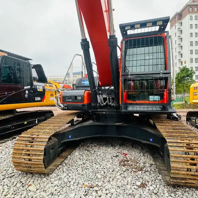Excavadora Doosan DX300LCA Usada en Excelente Estado