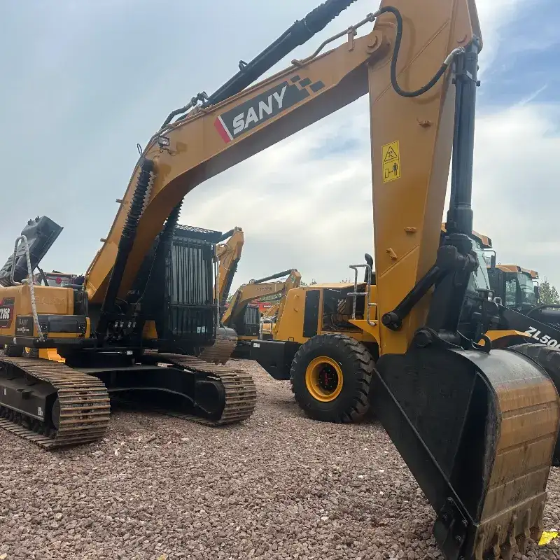 Высококачественные подержанные экскаваторы, в наличии бывший в употреблении экскаватор Sany SY235C.
