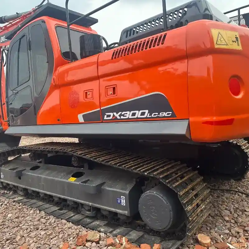 Premium Hyundai 300LC-9C Crawler Excavator – Low Hours, Perfect Price
