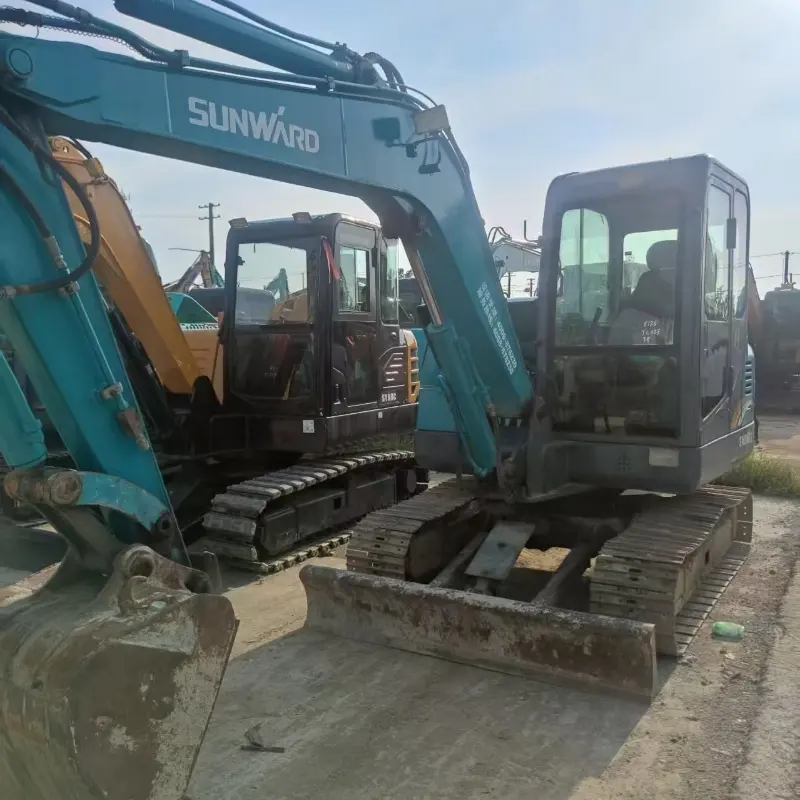 Excavadoras Sunward SWE 60E usadas de primera calidad, pocas horas de uso, en perfecto estado.