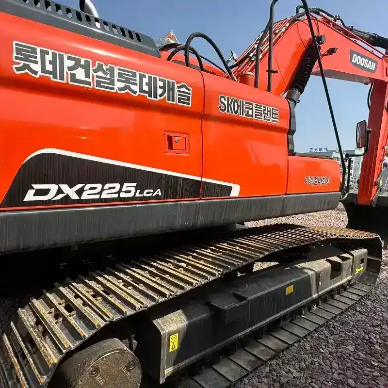 Excavadora de orugas Doosan 225LCA usada | Bajo consumo de combustible y gran potencia de excavación