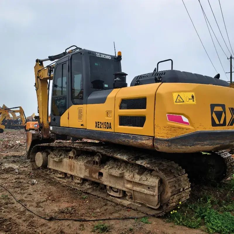 Original Used XCMG XE215DA 21 Ton Hydraulic Crawler Excavator (3)_WH_800x800px