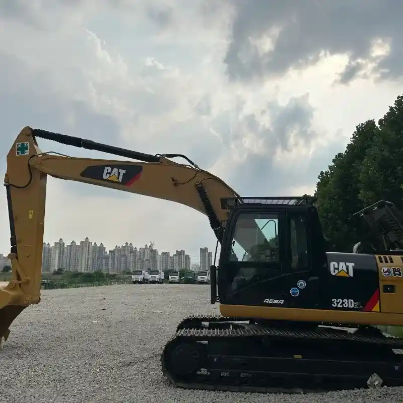 Used Caterpillar 323D2 23Ton Crawler Excavator For Sale (10)