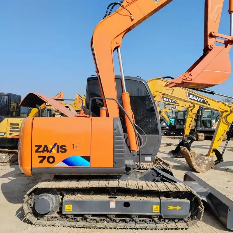 Good Condition Hitachi ZX70 Digging Machine Reliable Isuzu Engine In Stock