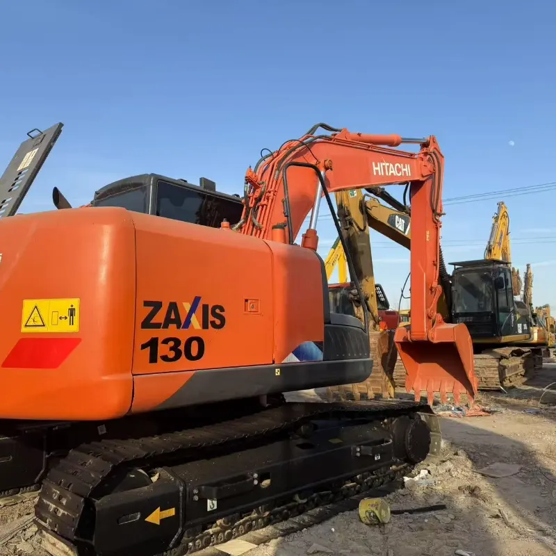 Low Fuel Consumption Hitachi ZX130 Used Excavator For Road & Channel Construction