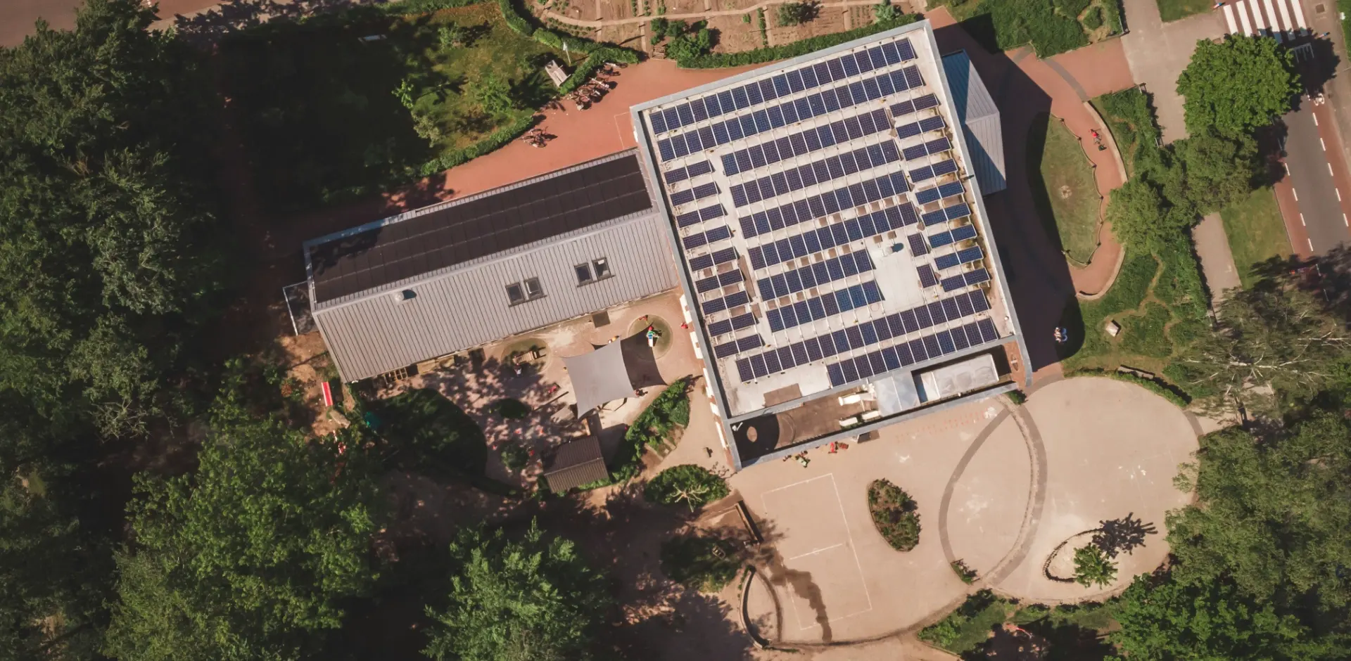 Intelligent microgrid solutions integrating energy storage, renewable power, and smart control for reliable energy independence.