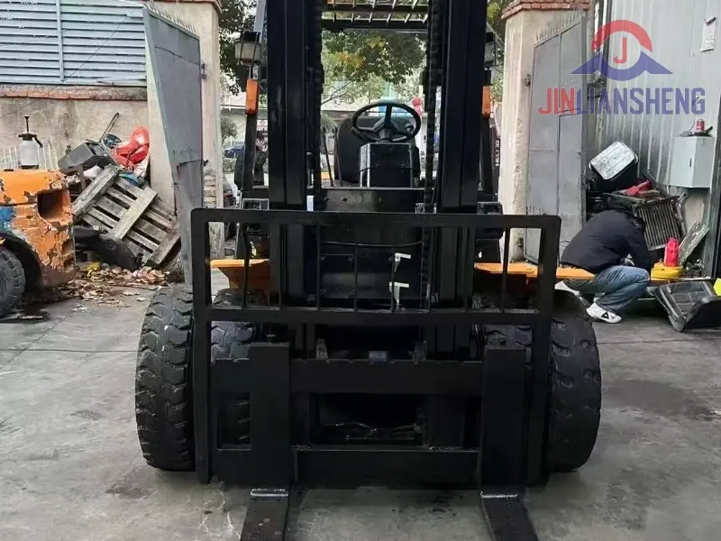 Hangcha 5 Ton Forklift Model 5T High-Capacity Industrial Material Handling Solution (1)