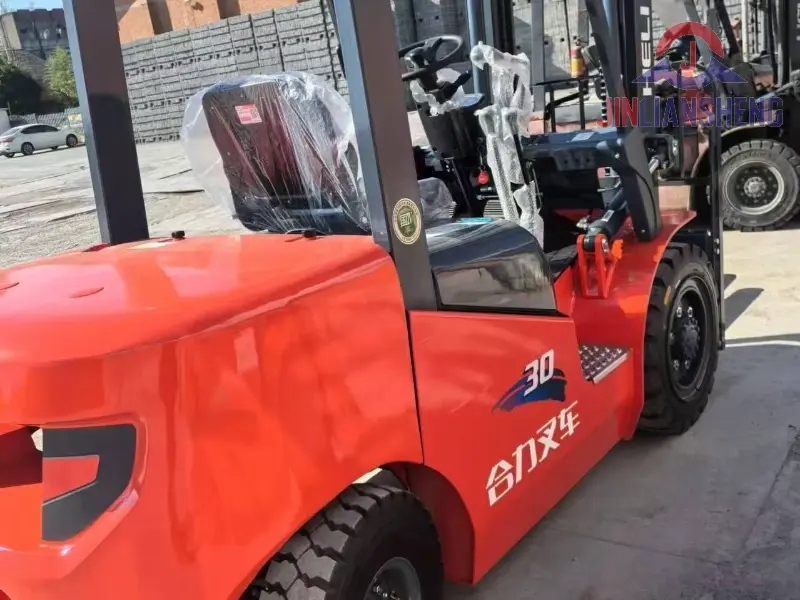 Heli 3 Ton Brand New Forklift High-Performance Warehouse Transport Machine (1)