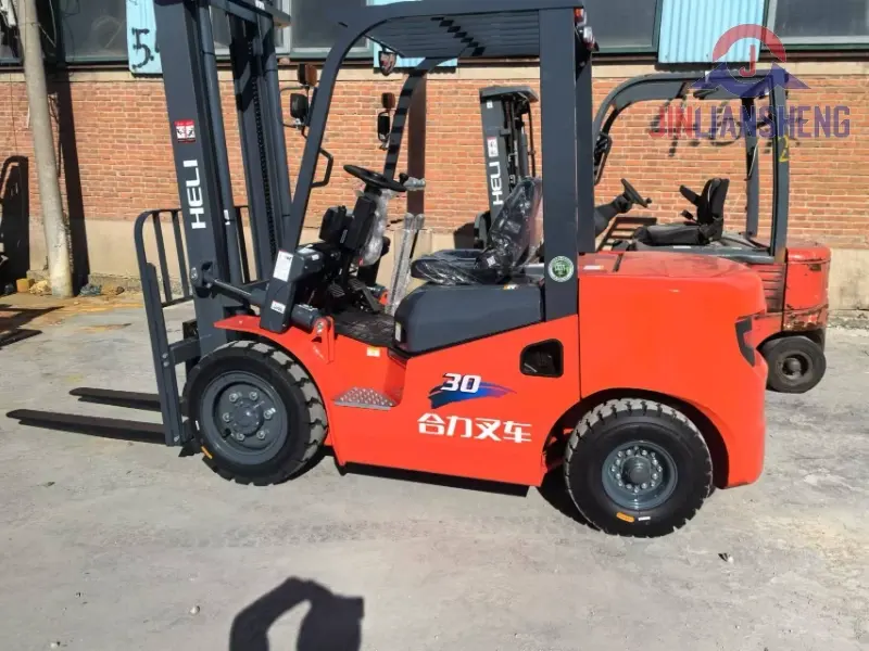 Heli 3 Ton Brand New Forklift High-Performance Warehouse Transport Machine (1)