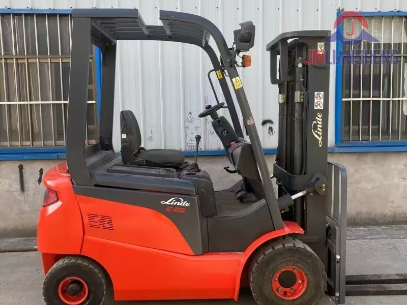 Linde Forklift Надежное промышленное оборудование для транспортировки материалов (1)