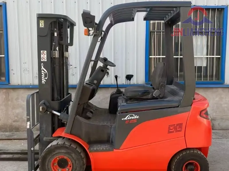 Linde Forklift Reliable Industrial Material Transport Equipment (1)