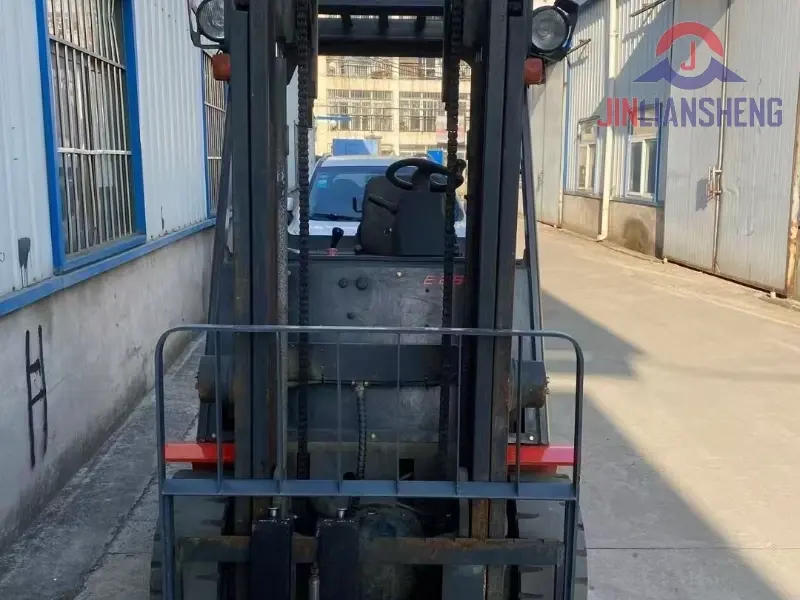 Linde Forklift Reliable Industrial Material Transport Equipment (1)