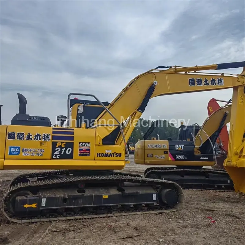 Excavadora de cadenas usada Komatsu PC210-8 a precio competitivo