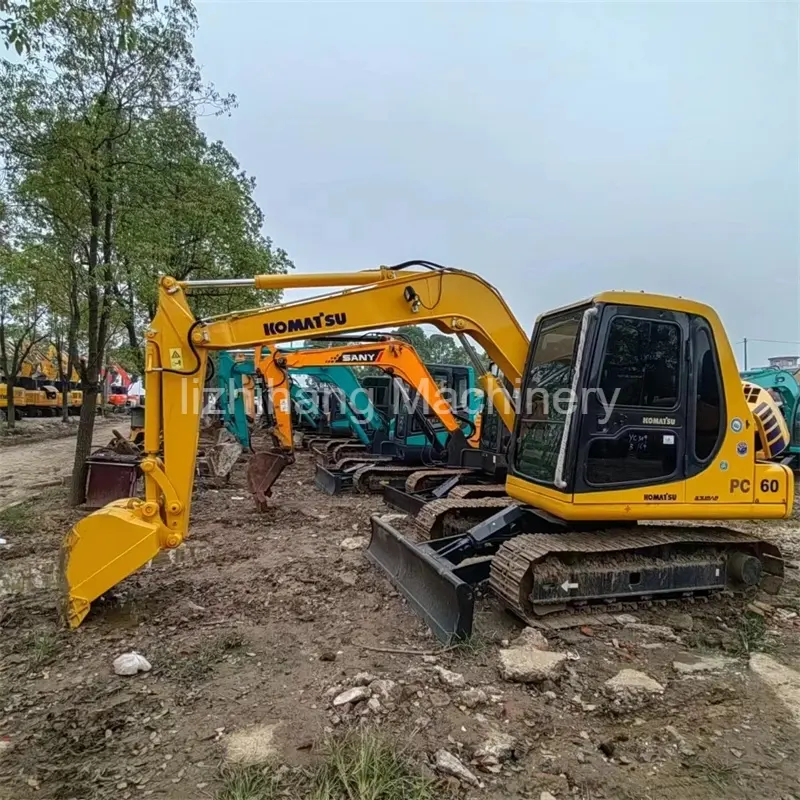 Komatsu PC60-8 Bekas Kondisi Baik Excavator Penggali Pasir