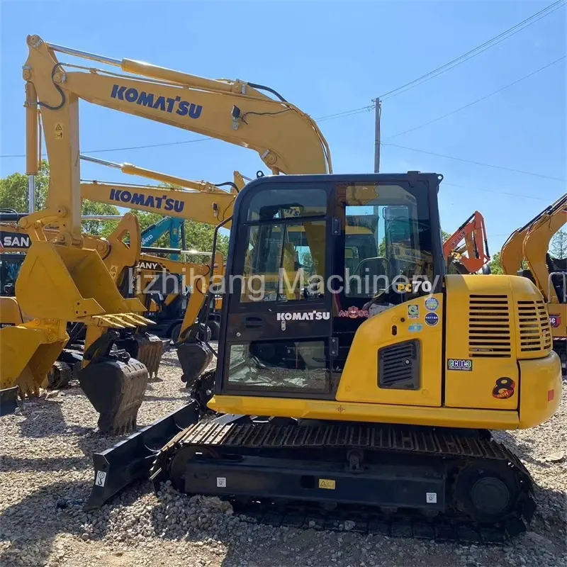 حفارة هيدروليكية صغيرة من طراز Komatsu PC70-8 عالية الأداء والتكلفة