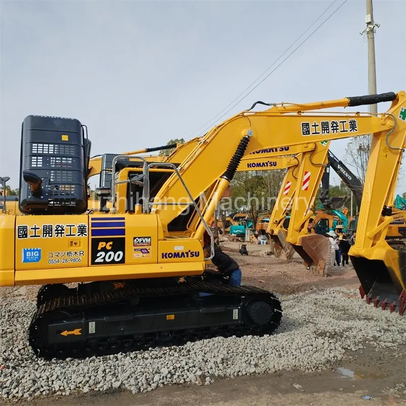 Nouvelle machine de creusement de sable Komatsu PC200-8 d'occasion