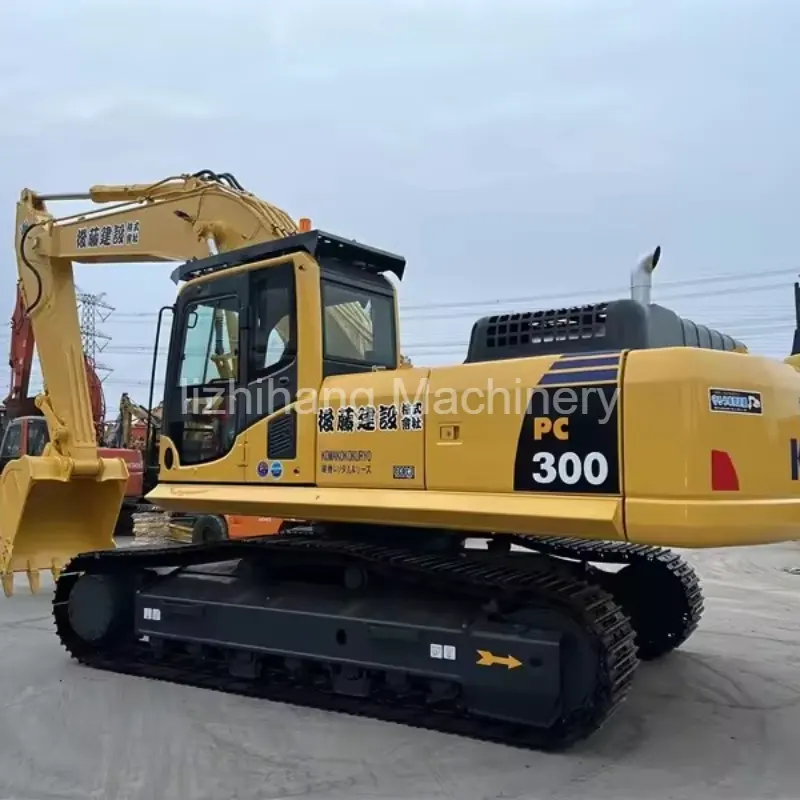 حفارات زاحفة مستعملة من طراز Komatsu PC300-7 الموفرة للوقود