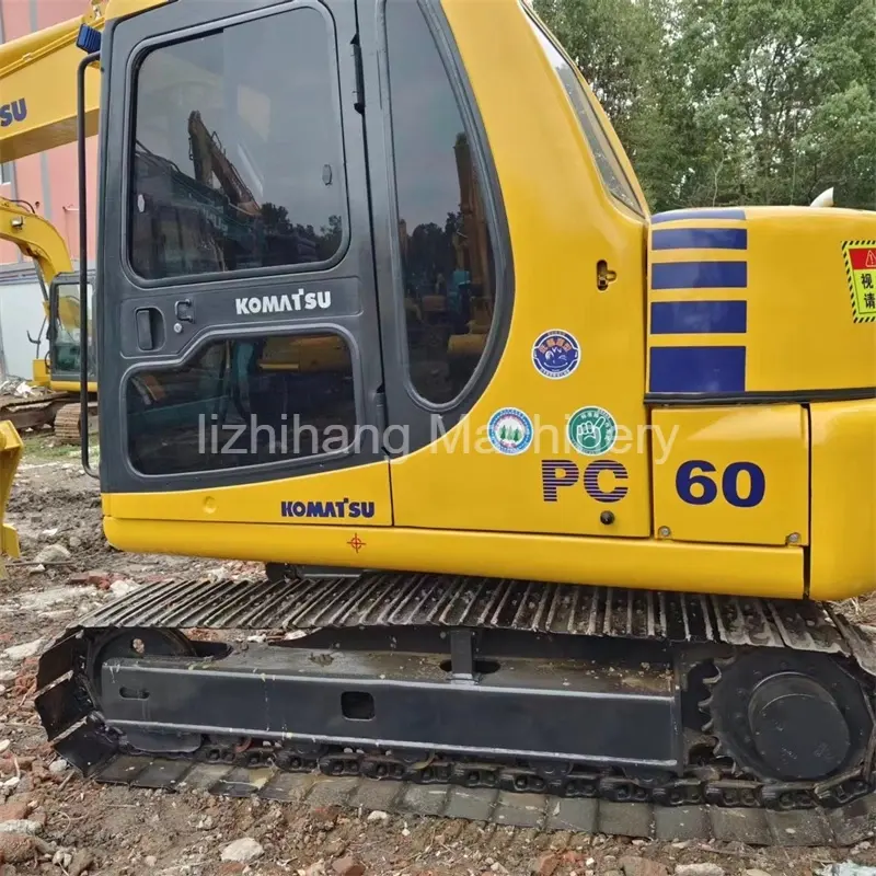 حفارة هيدروليكية مستعملة من طراز Komatsu PC60-8 - توريد عالمي