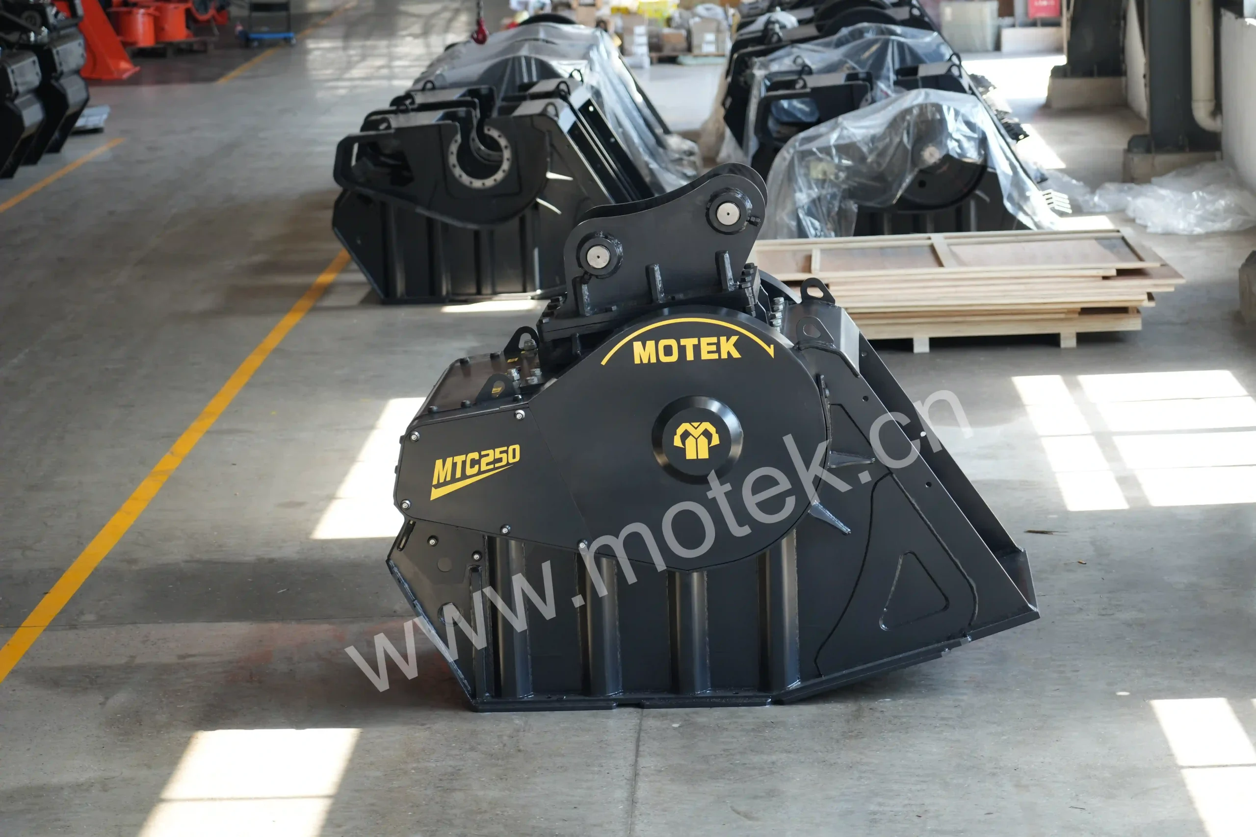 Crusher bucket manufacturer