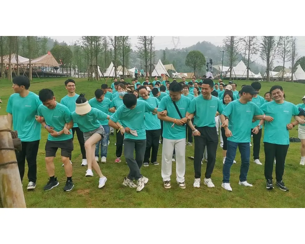 Fiesta al aire libre del personal de producción