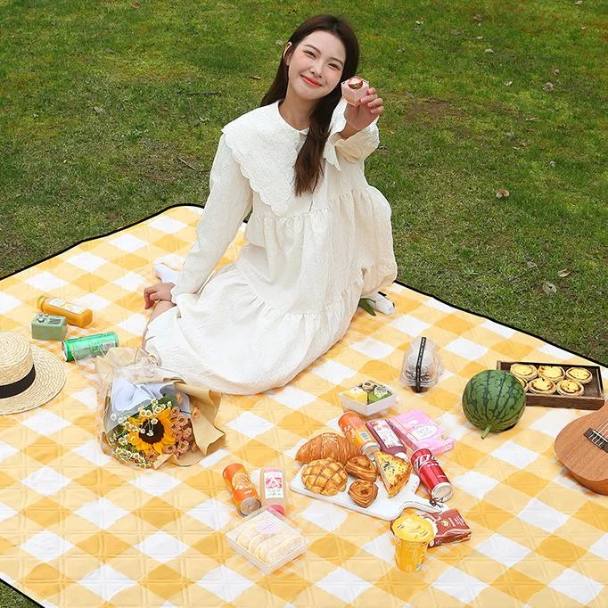 moistureproof camping mat