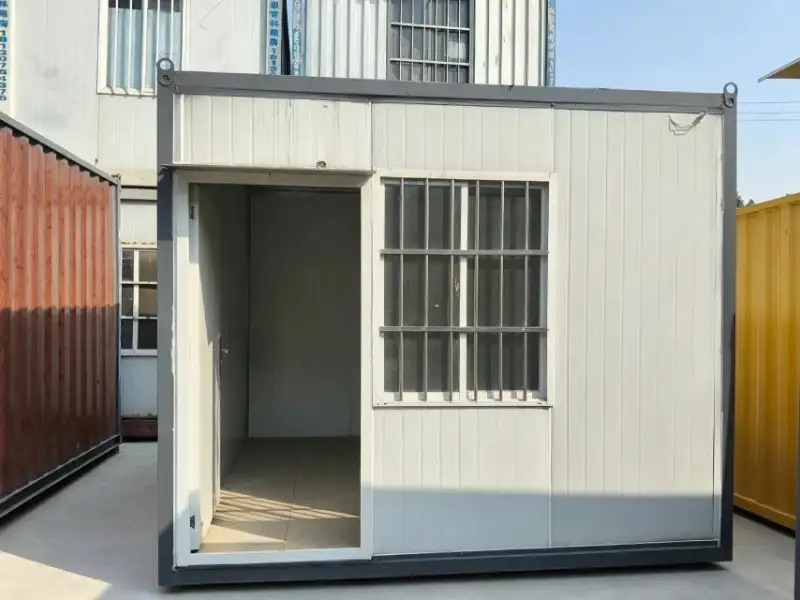 Standard 20ft Flat Pack Container House White Panel Modular Building